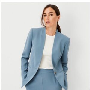 Ann Taylor long Cutaway fluid crepe Jacket in Blue Echo